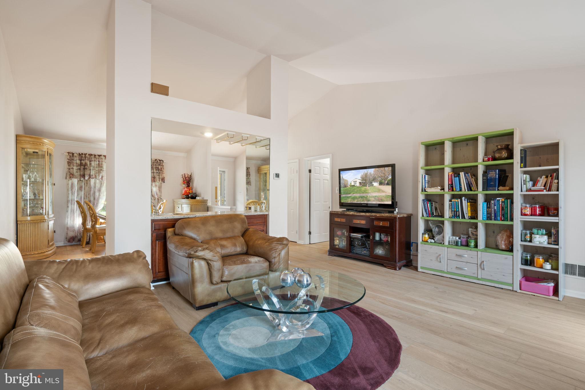 5406 CLUBSIDE LANE