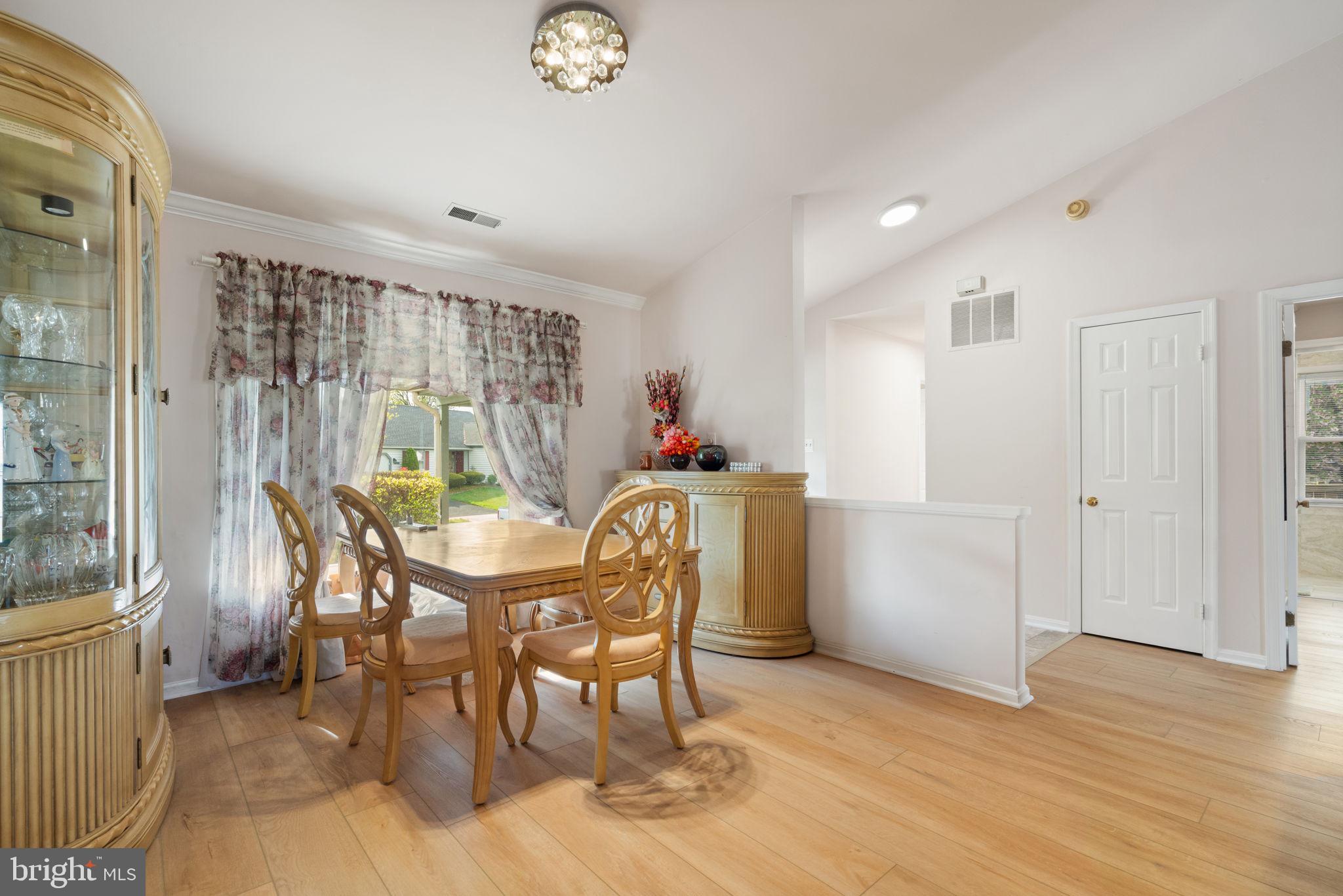 5406 CLUBSIDE LANE