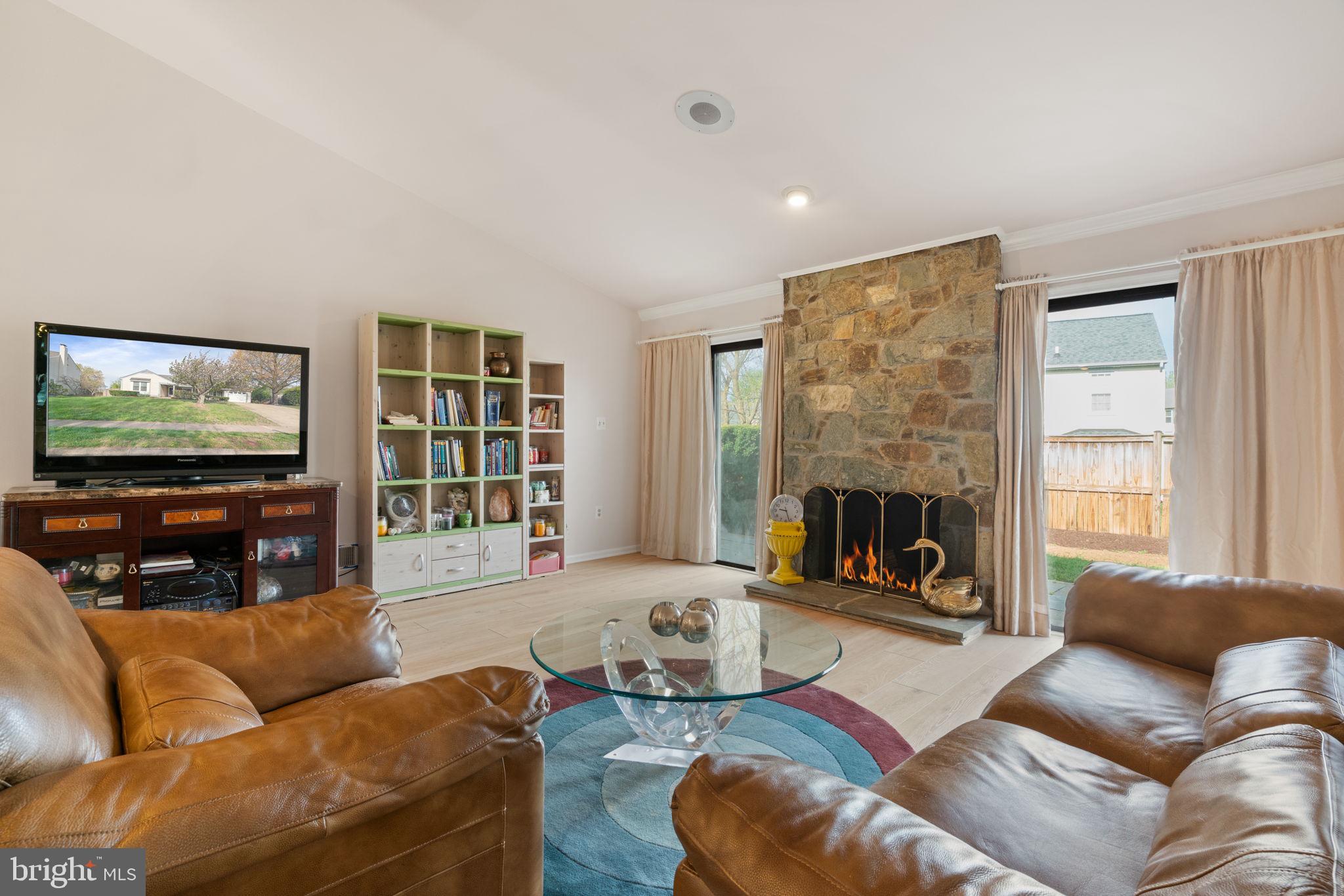 5406 CLUBSIDE LANE