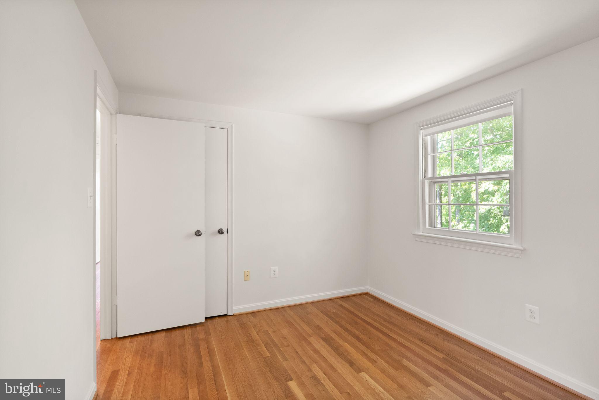 4018 ROBERTSON BOULEVARD