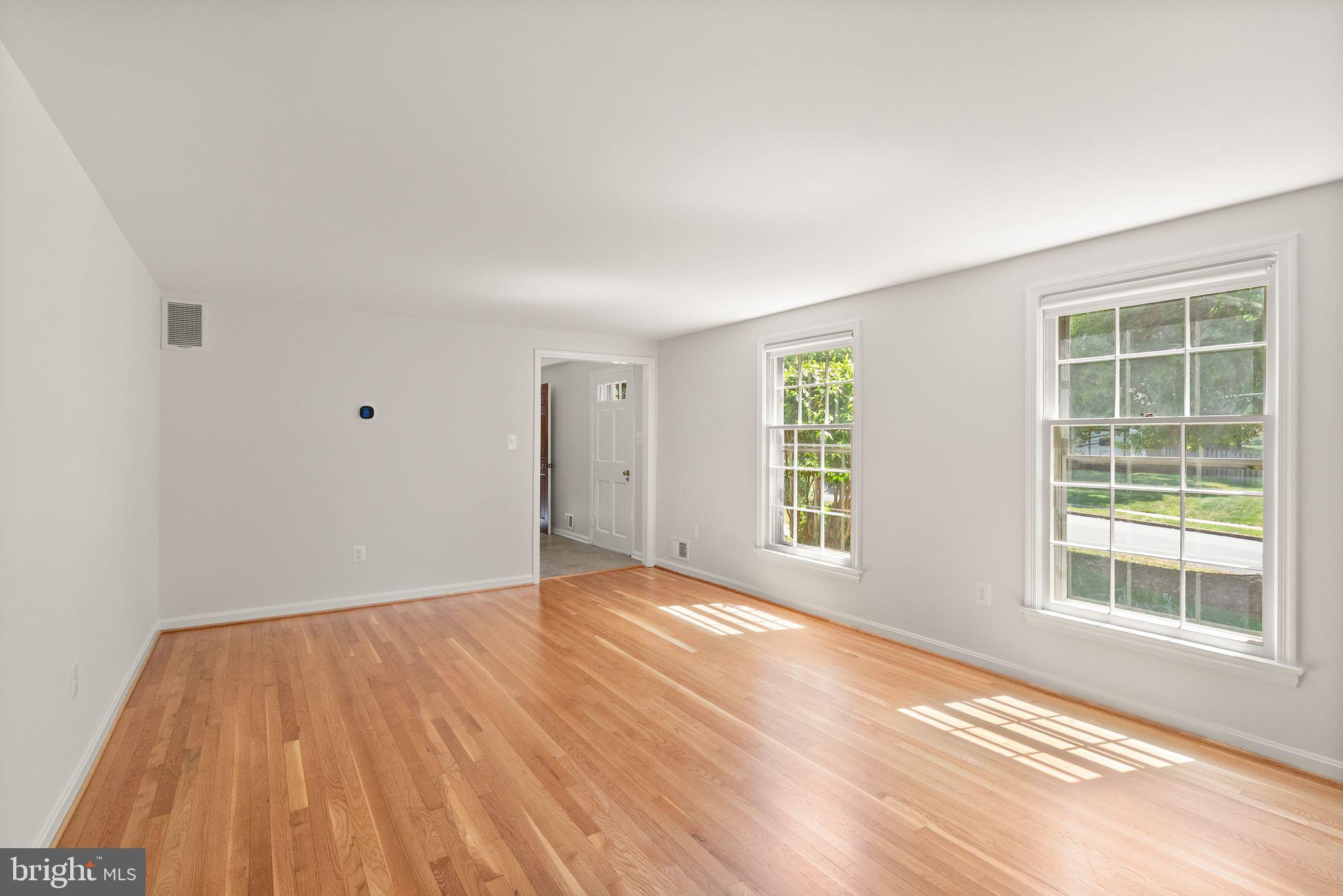 4018 ROBERTSON BOULEVARD