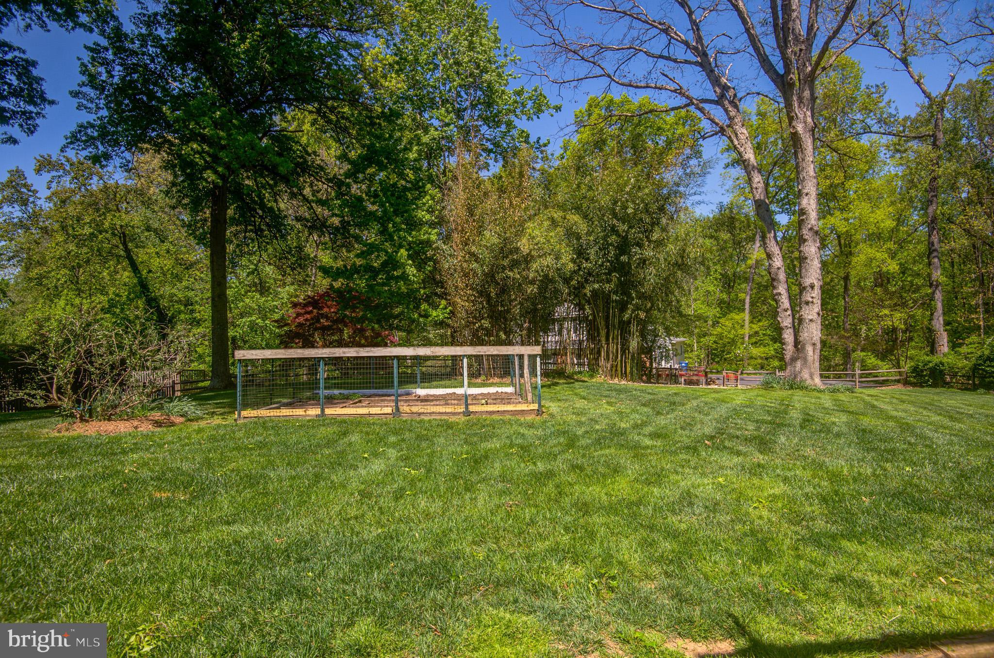 1813 HORSEBACK TRAIL