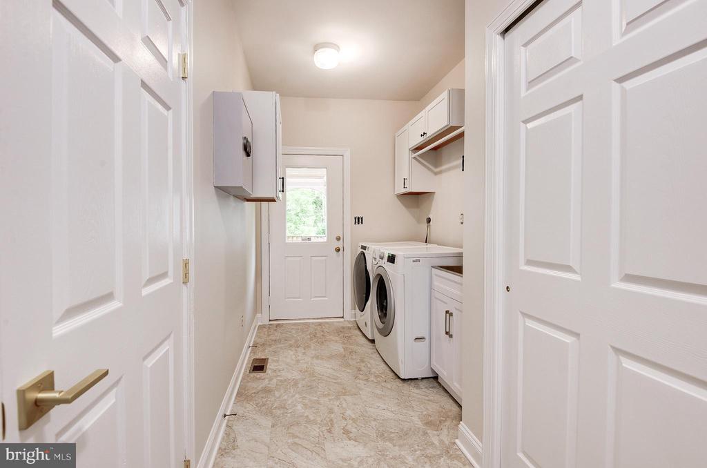 1260 COBBLE POND WAY