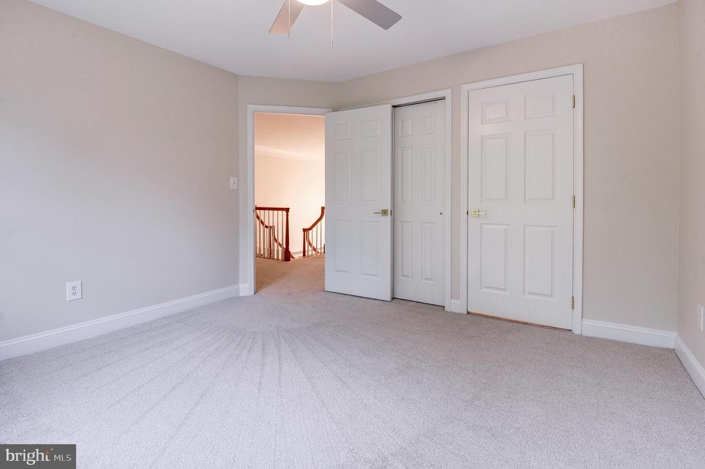 1260 COBBLE POND WAY