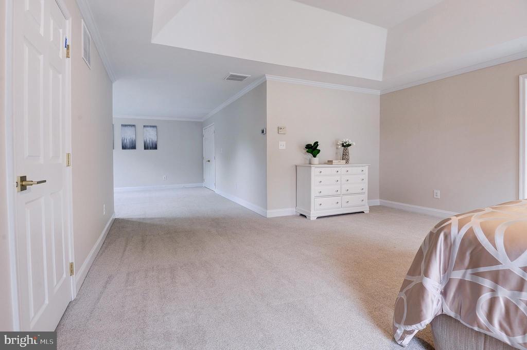 1260 COBBLE POND WAY