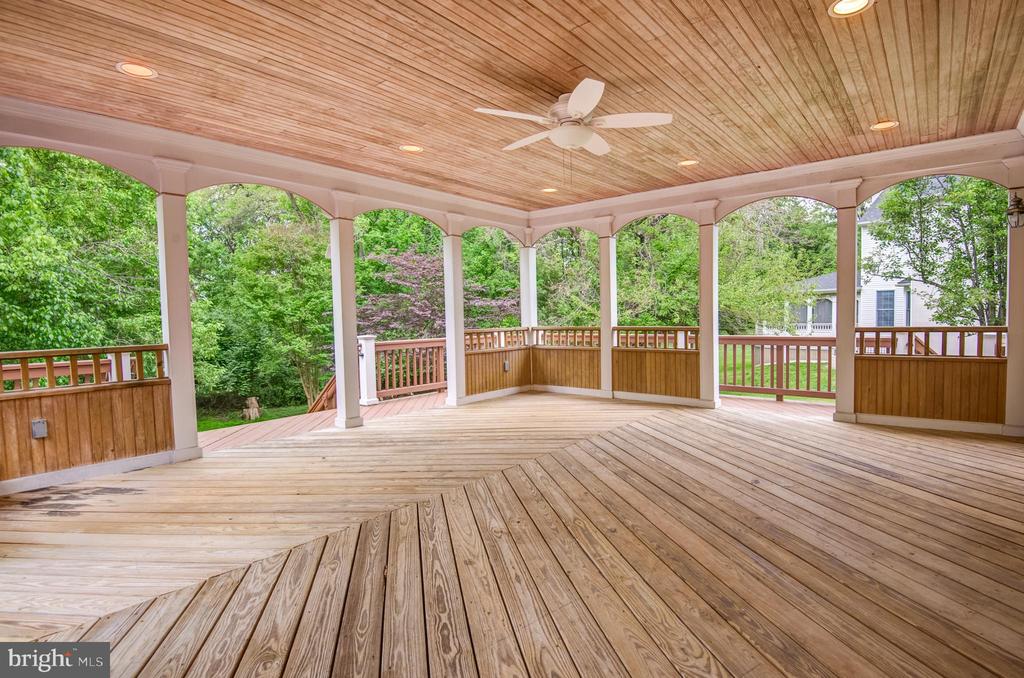 1260 COBBLE POND WAY