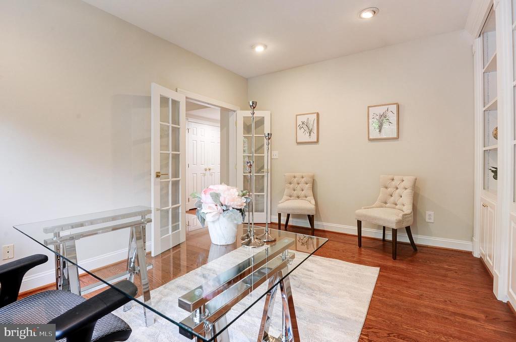 1260 COBBLE POND WAY