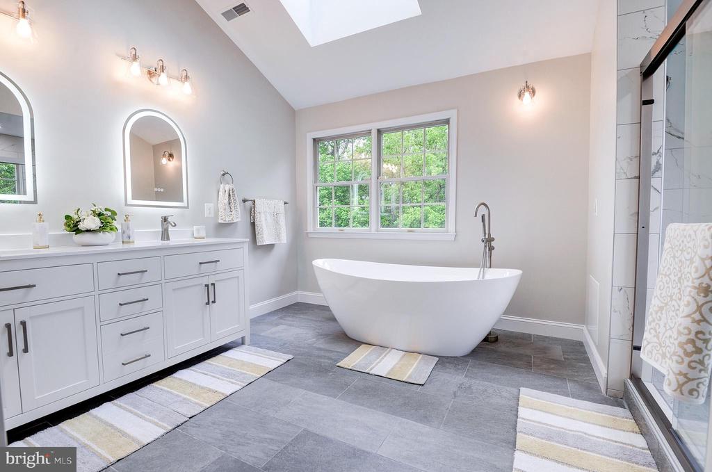 1260 COBBLE POND WAY