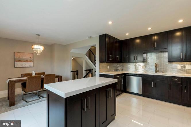 14220 EAGLE BUTTON COURT