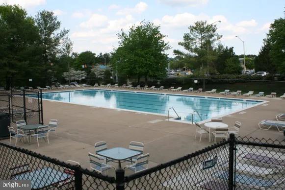 14220 EAGLE BUTTON COURT