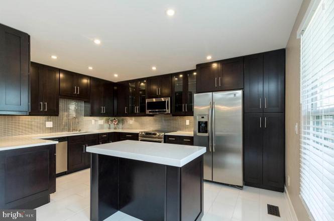 14220 EAGLE BUTTON COURT