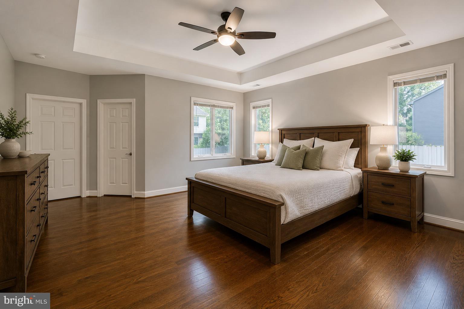 3242 VALLEY LANE