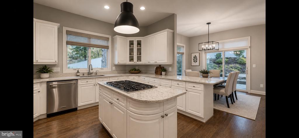 3242 VALLEY LANE