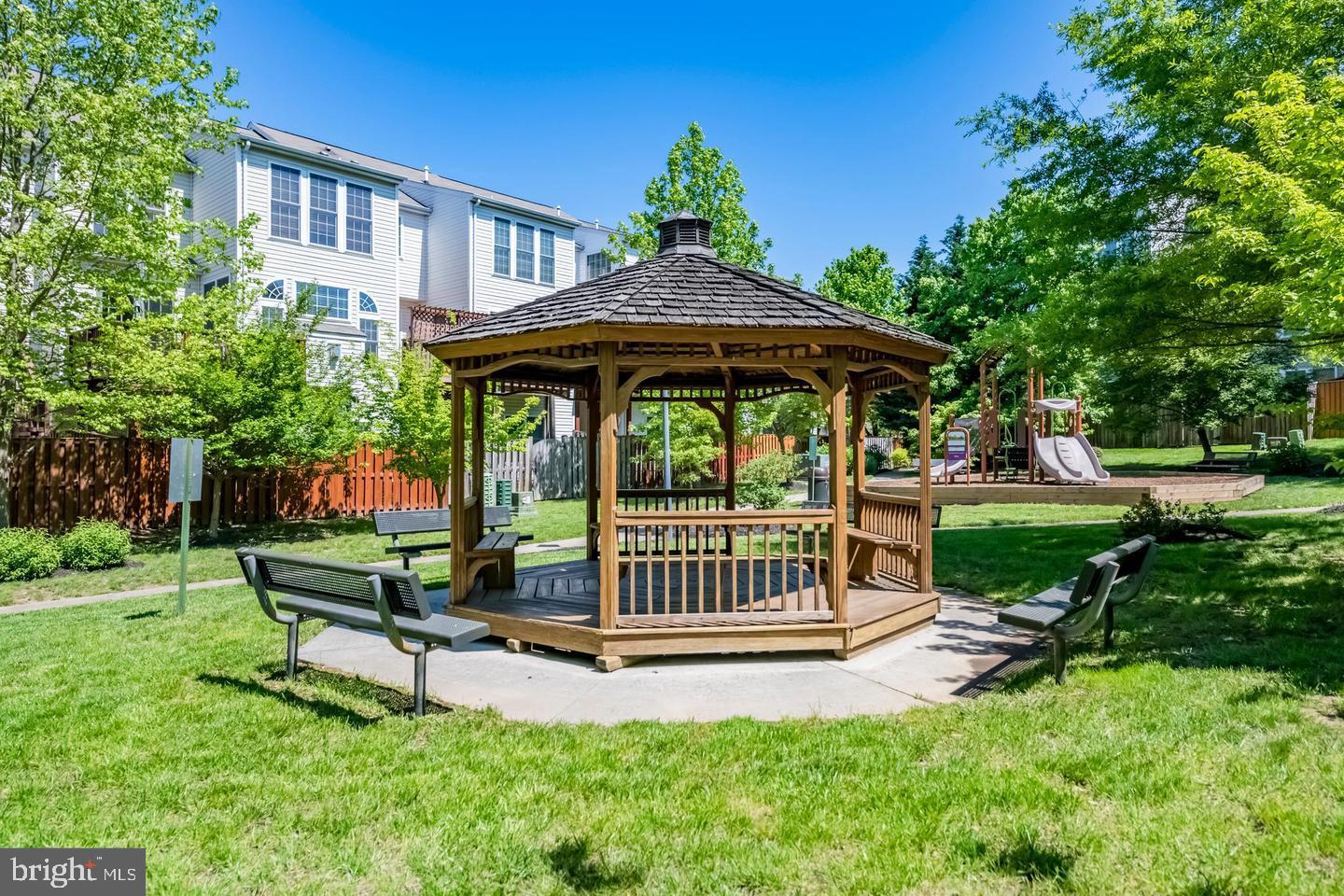 9276 LAUREL RIDGE CROSSING ROAD