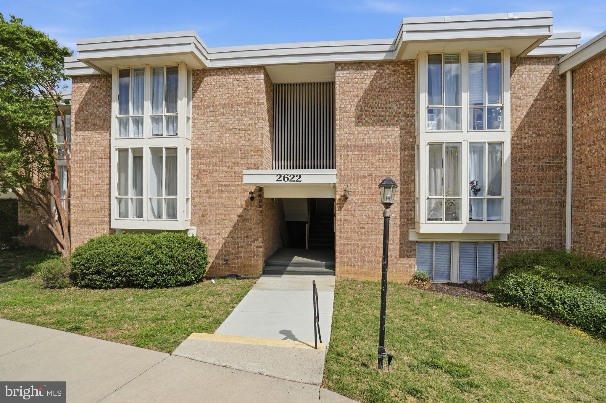 2622 FORT FARNSWORTH ROAD 219 (1D)