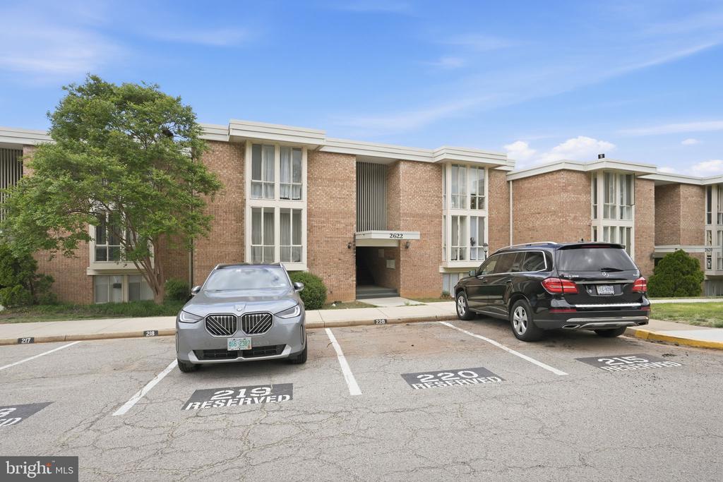 2622 FORT FARNSWORTH ROAD 219 (1D)