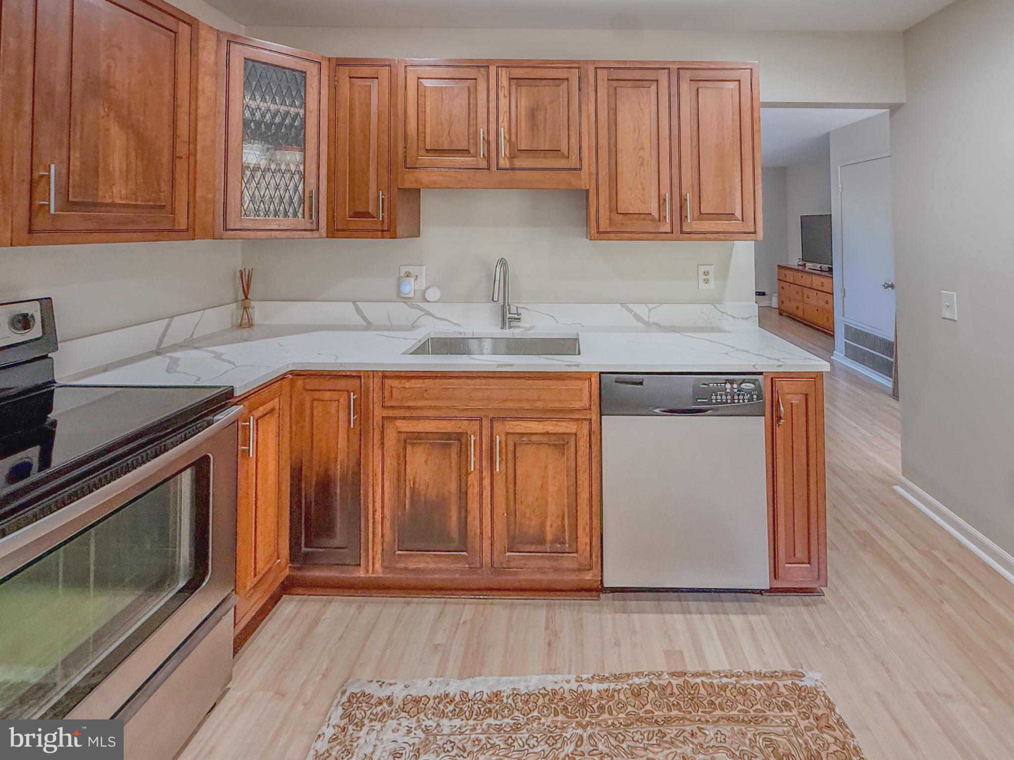 2674 GLENGYLE DRIVE 53