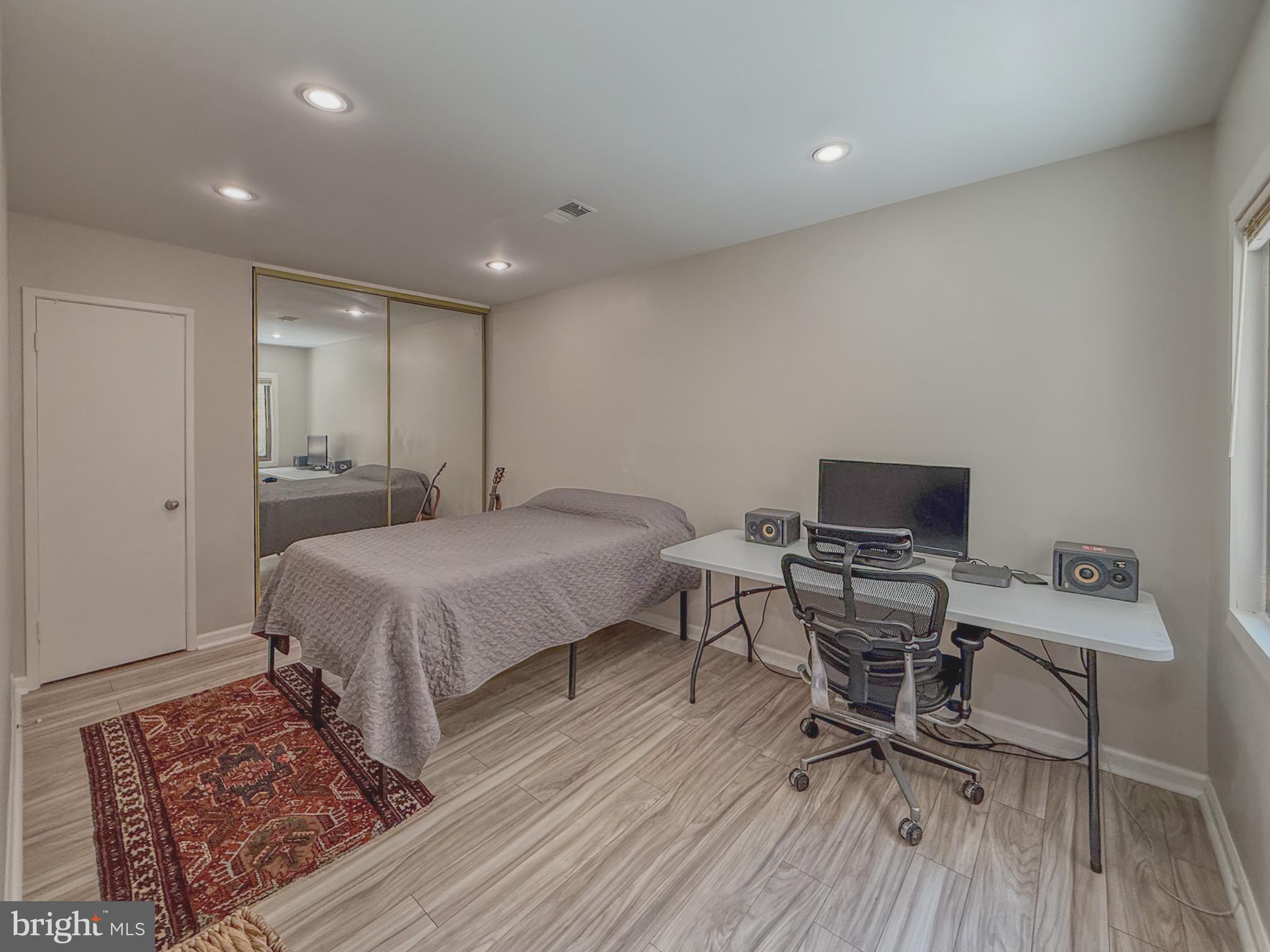 2674 GLENGYLE DRIVE 53