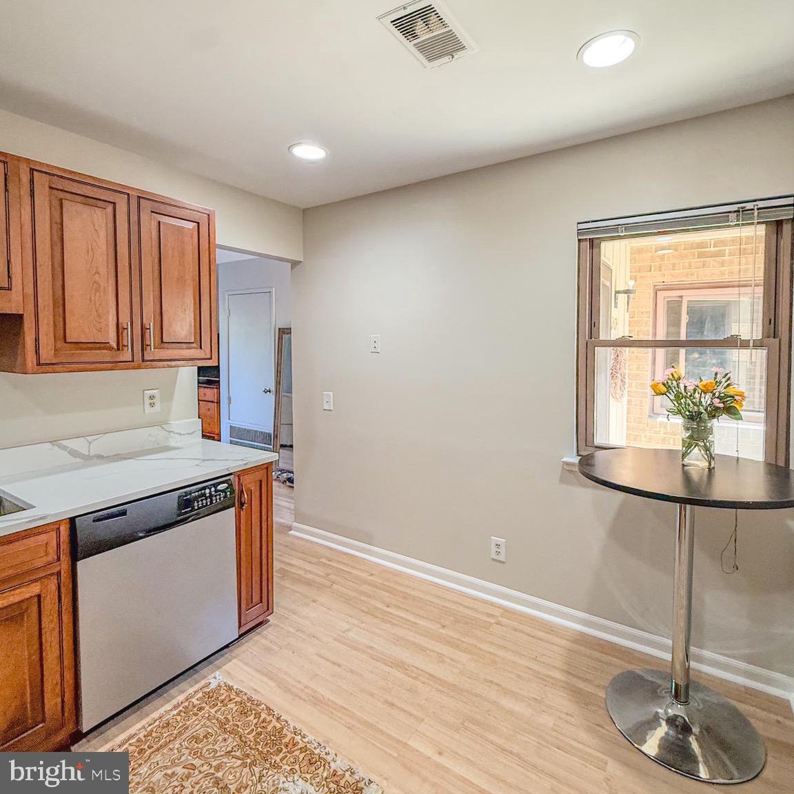 2674 GLENGYLE DRIVE 53