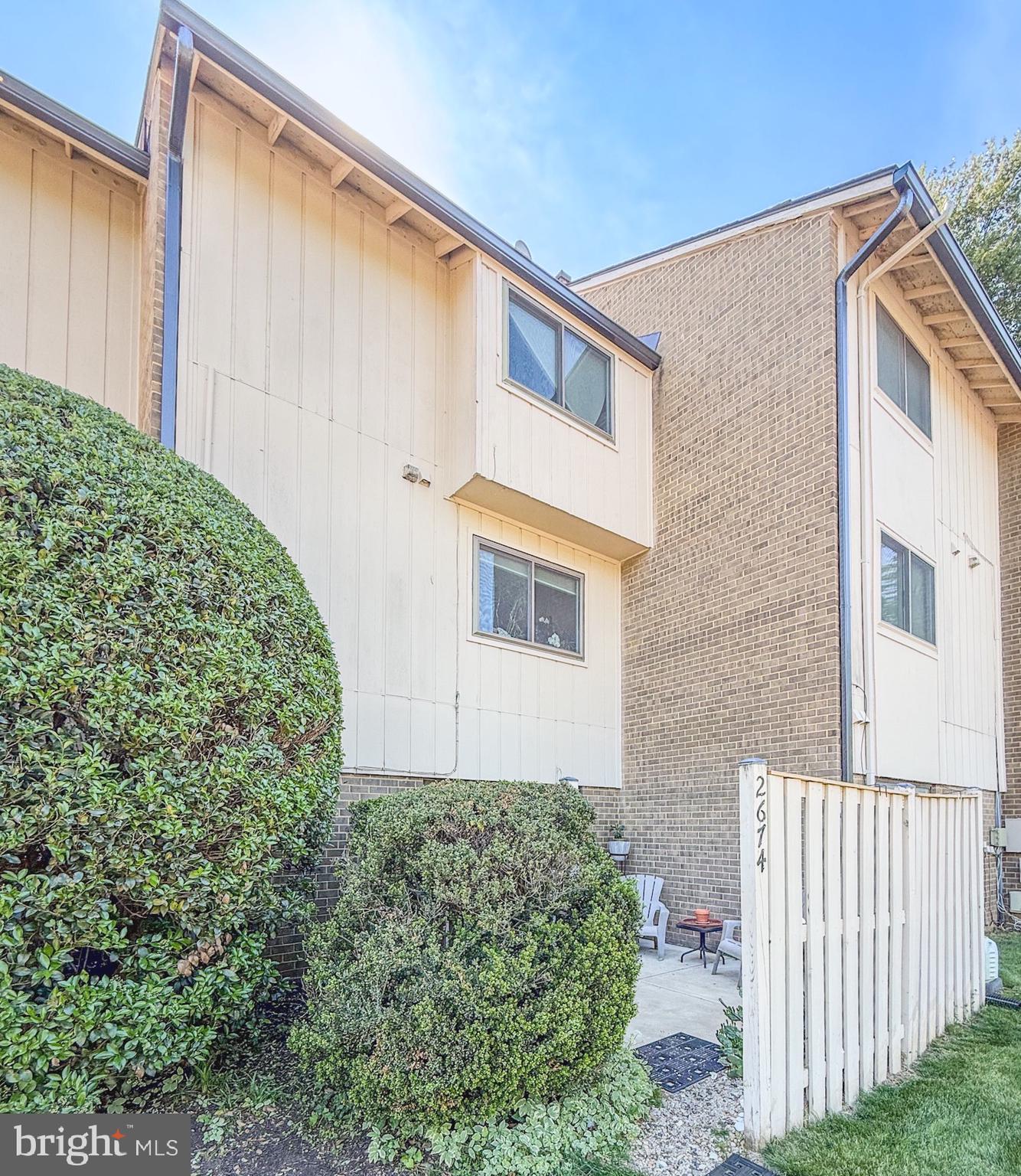 2674 GLENGYLE DRIVE 53