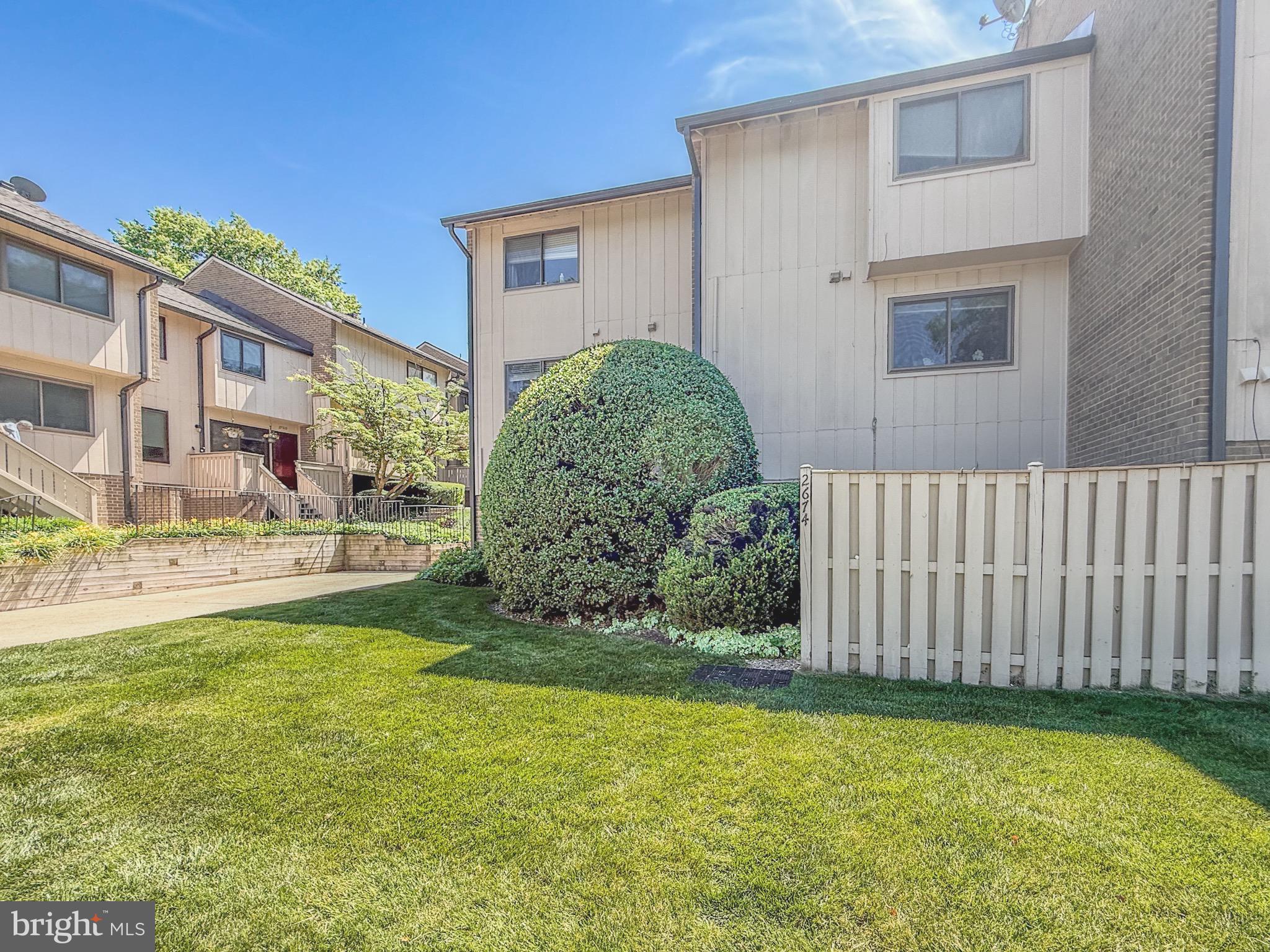 2674 GLENGYLE DRIVE 53