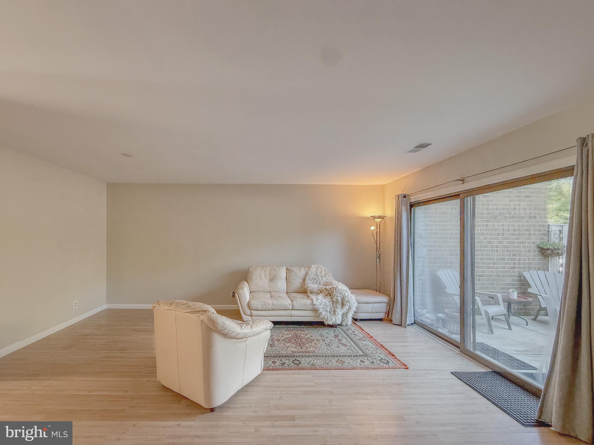 2674 GLENGYLE DRIVE 53