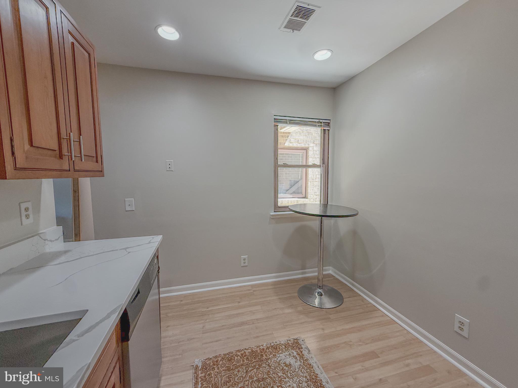 2674 GLENGYLE DRIVE 53