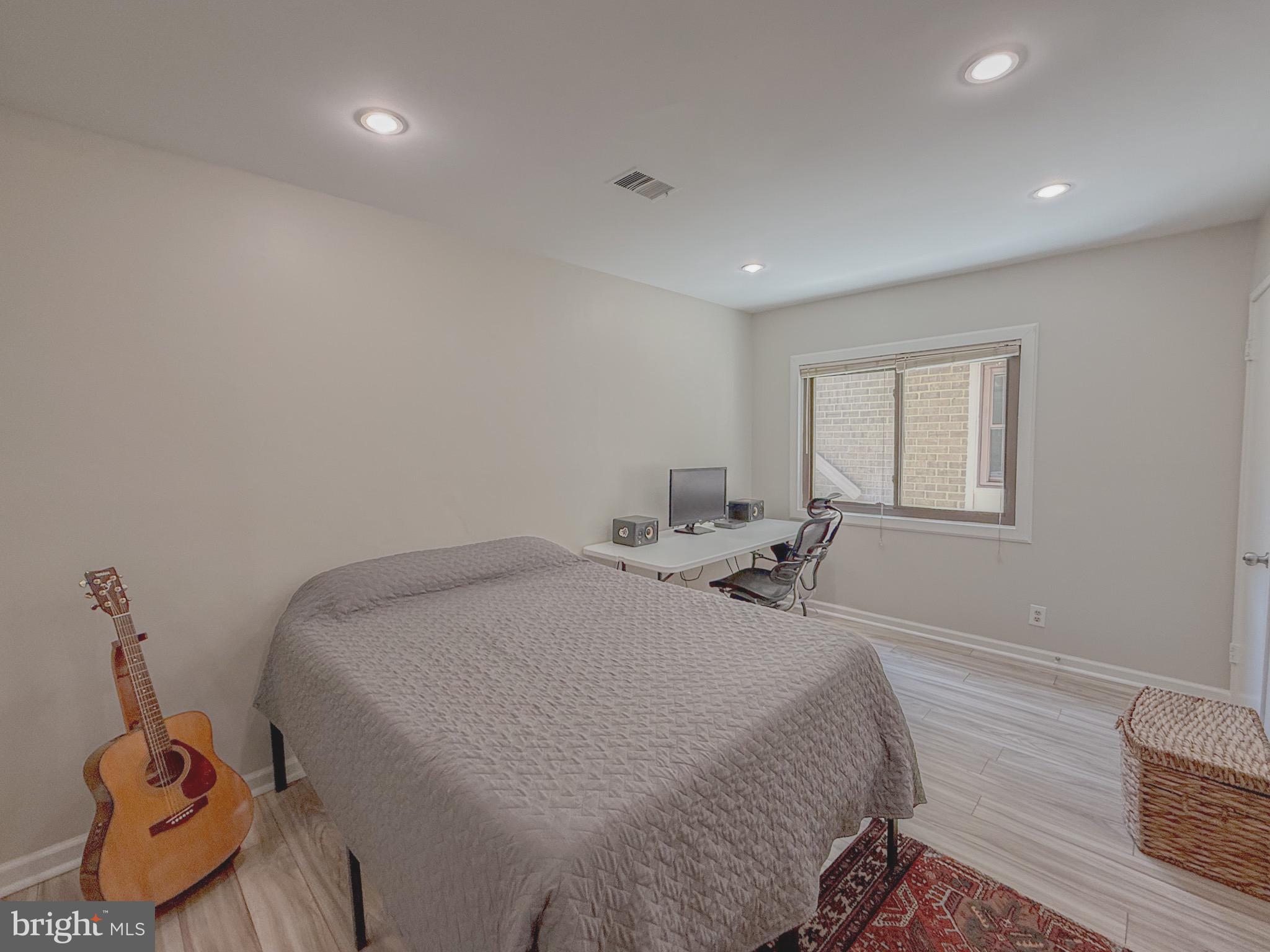2674 GLENGYLE DRIVE 53