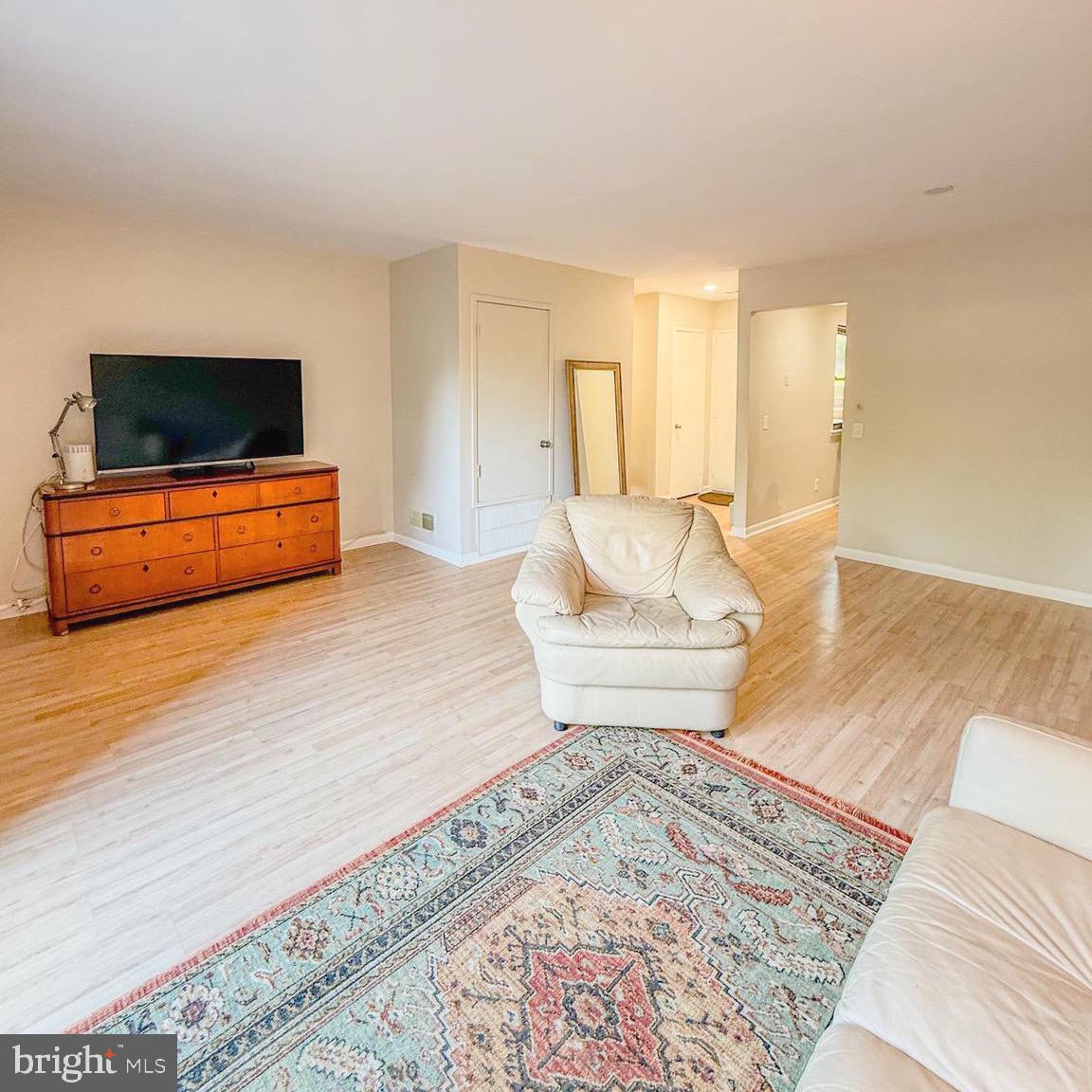 2674 GLENGYLE DRIVE 53