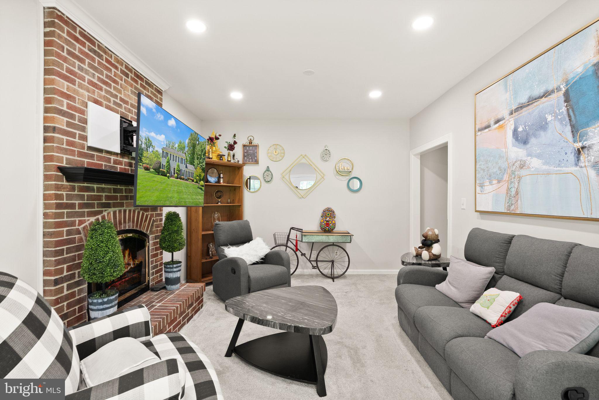 6822 JEREMIAH COURT