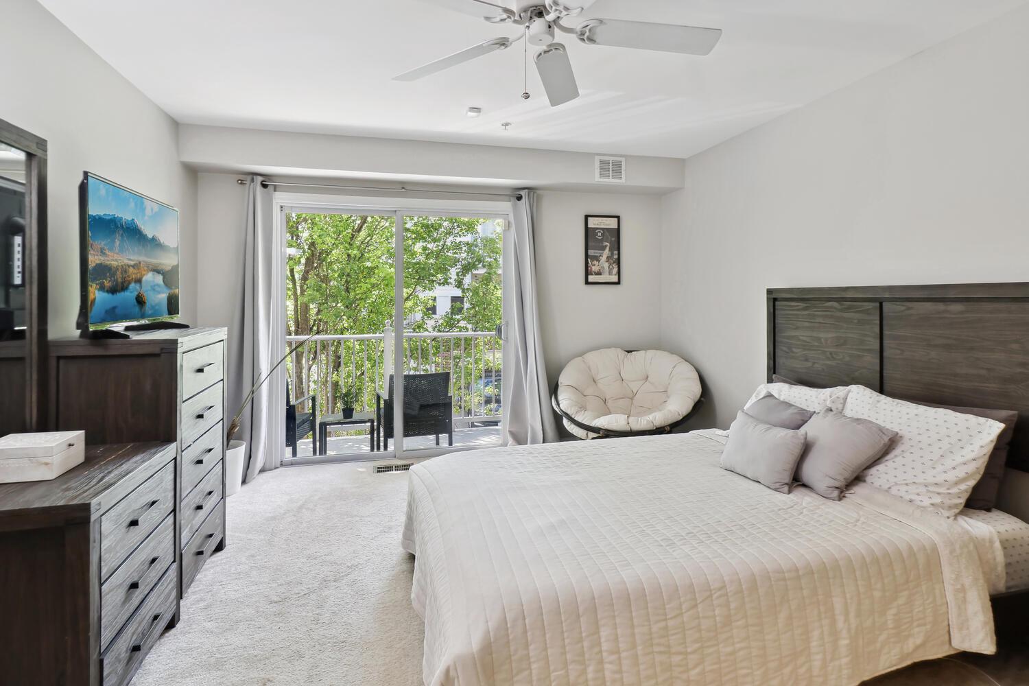 4461 BEACON GROVE CIRCLE A 703A