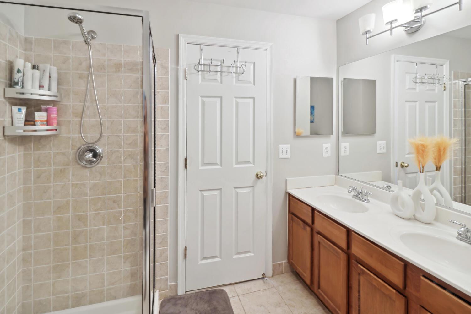 4461 BEACON GROVE CIRCLE A 703A