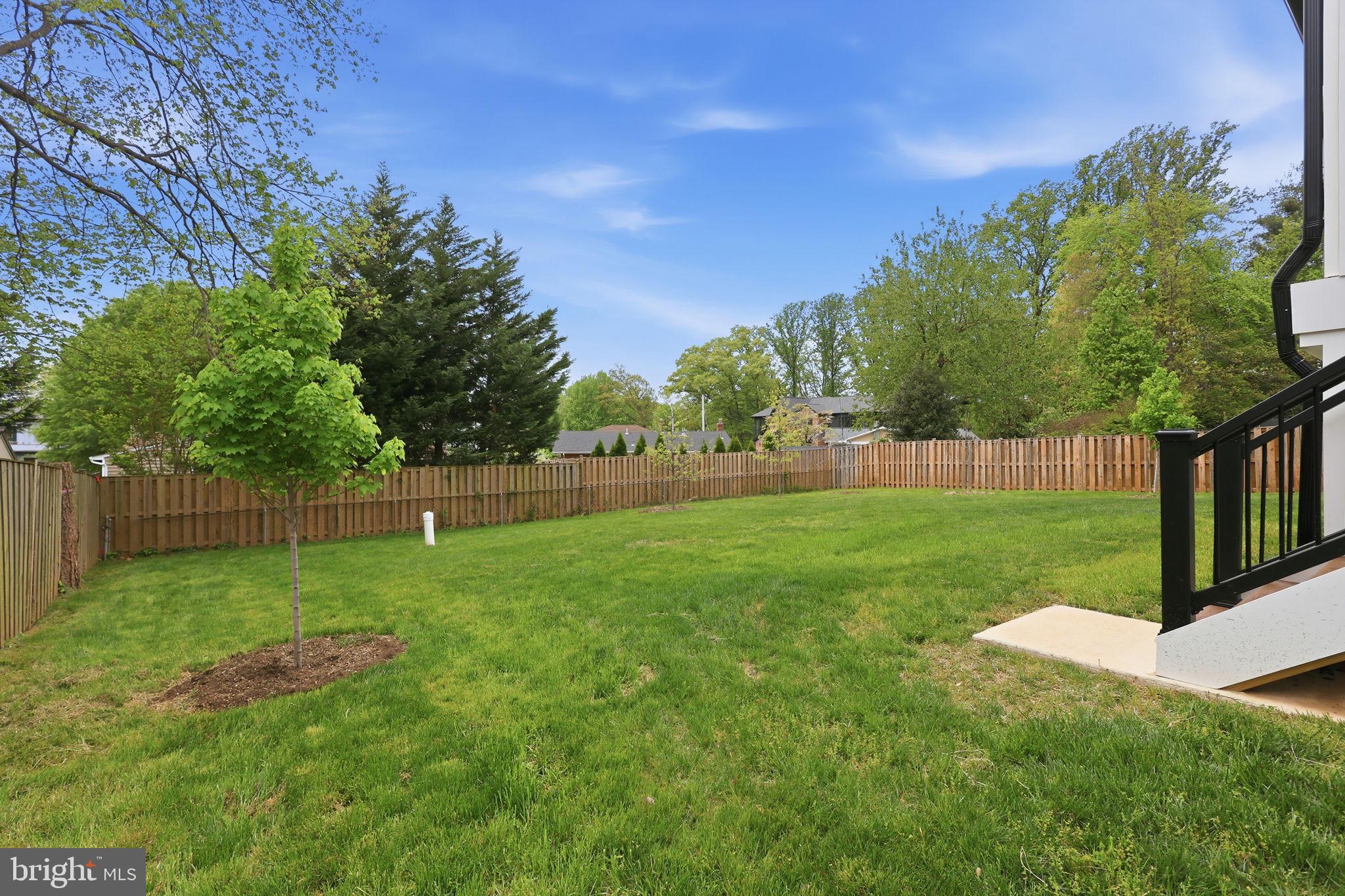 901 MEADOW LANE SW