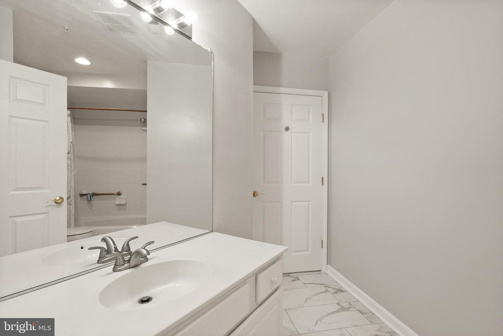 12501 HAYES COURT 202