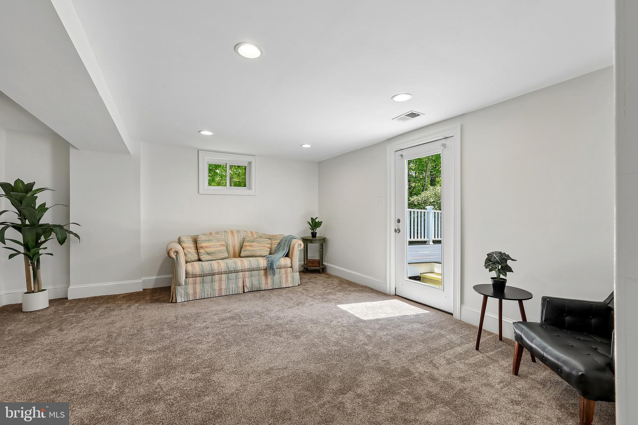 11341 CRESCENT DRIVE