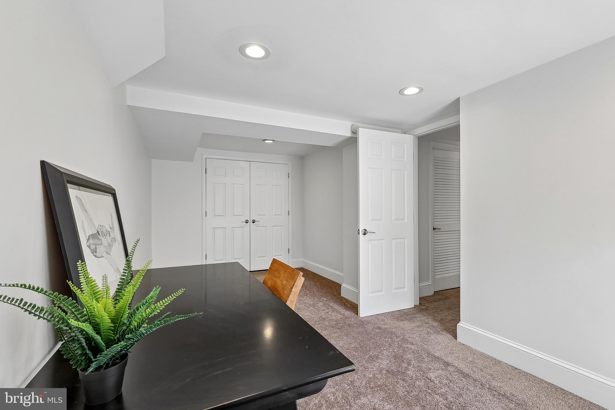 11341 CRESCENT DRIVE