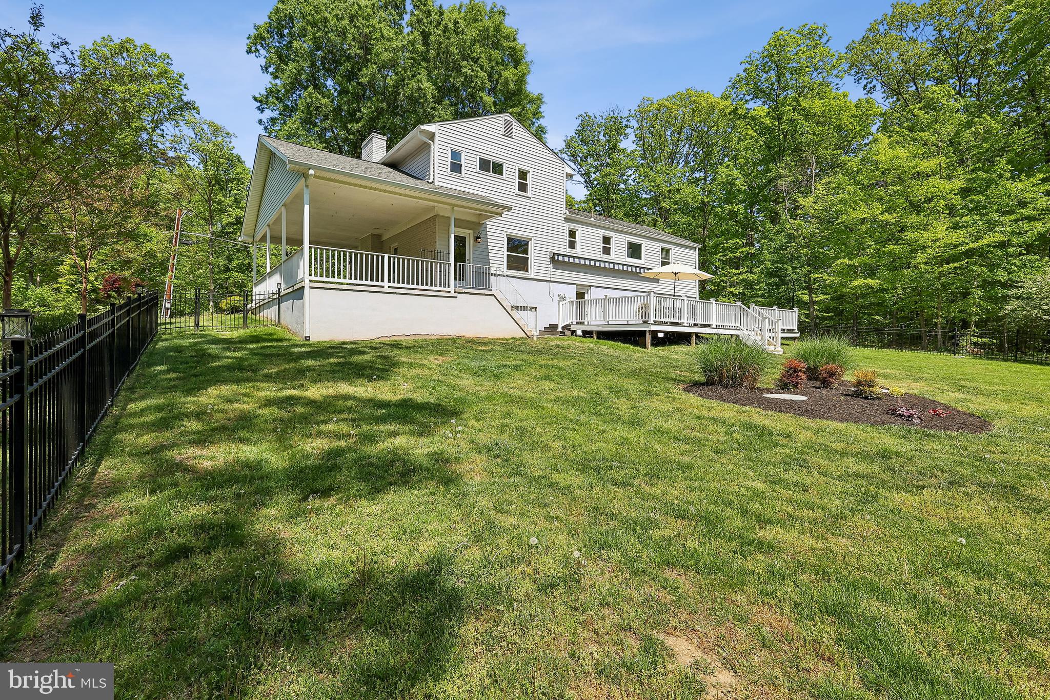 11341 CRESCENT DRIVE