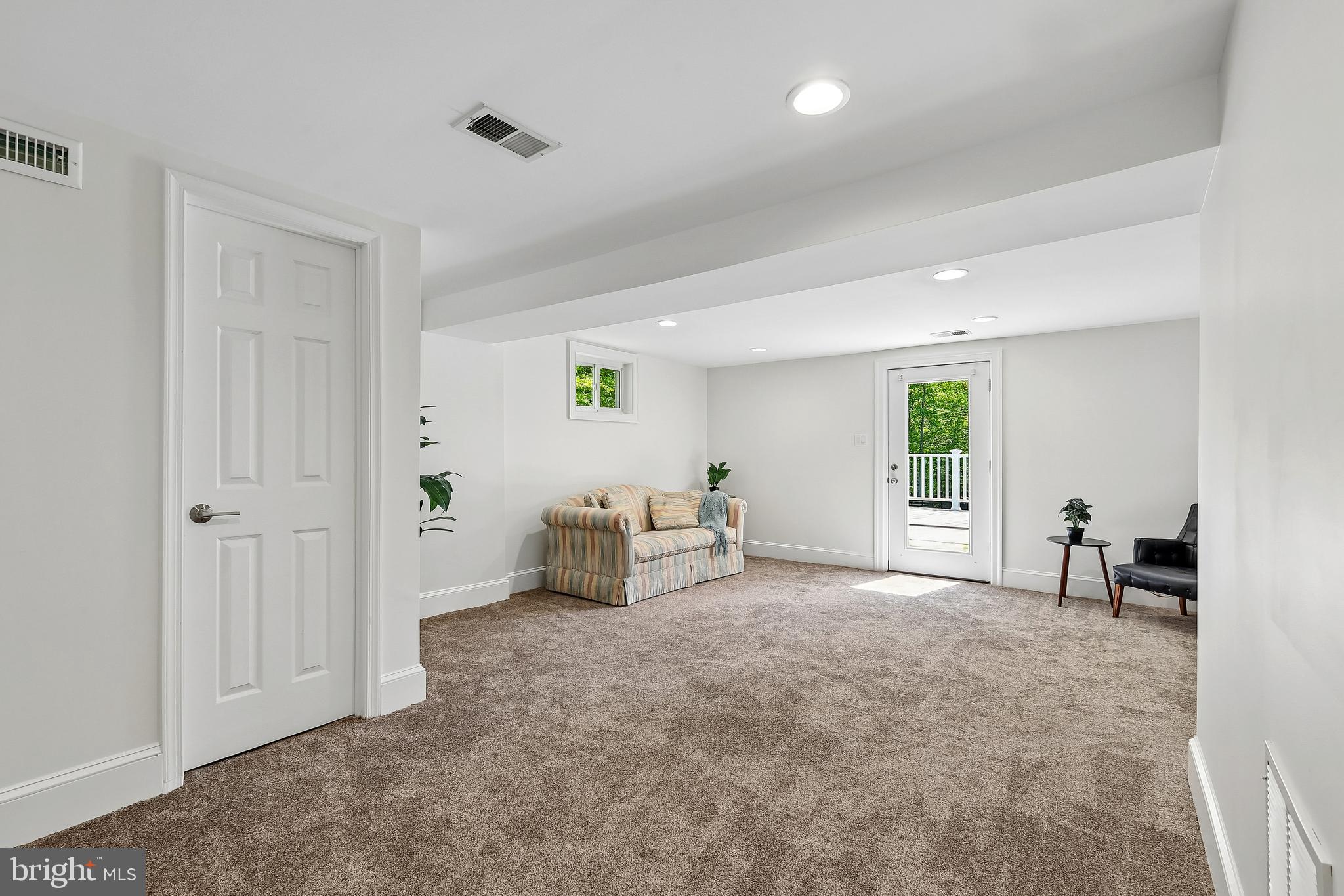 11341 CRESCENT DRIVE