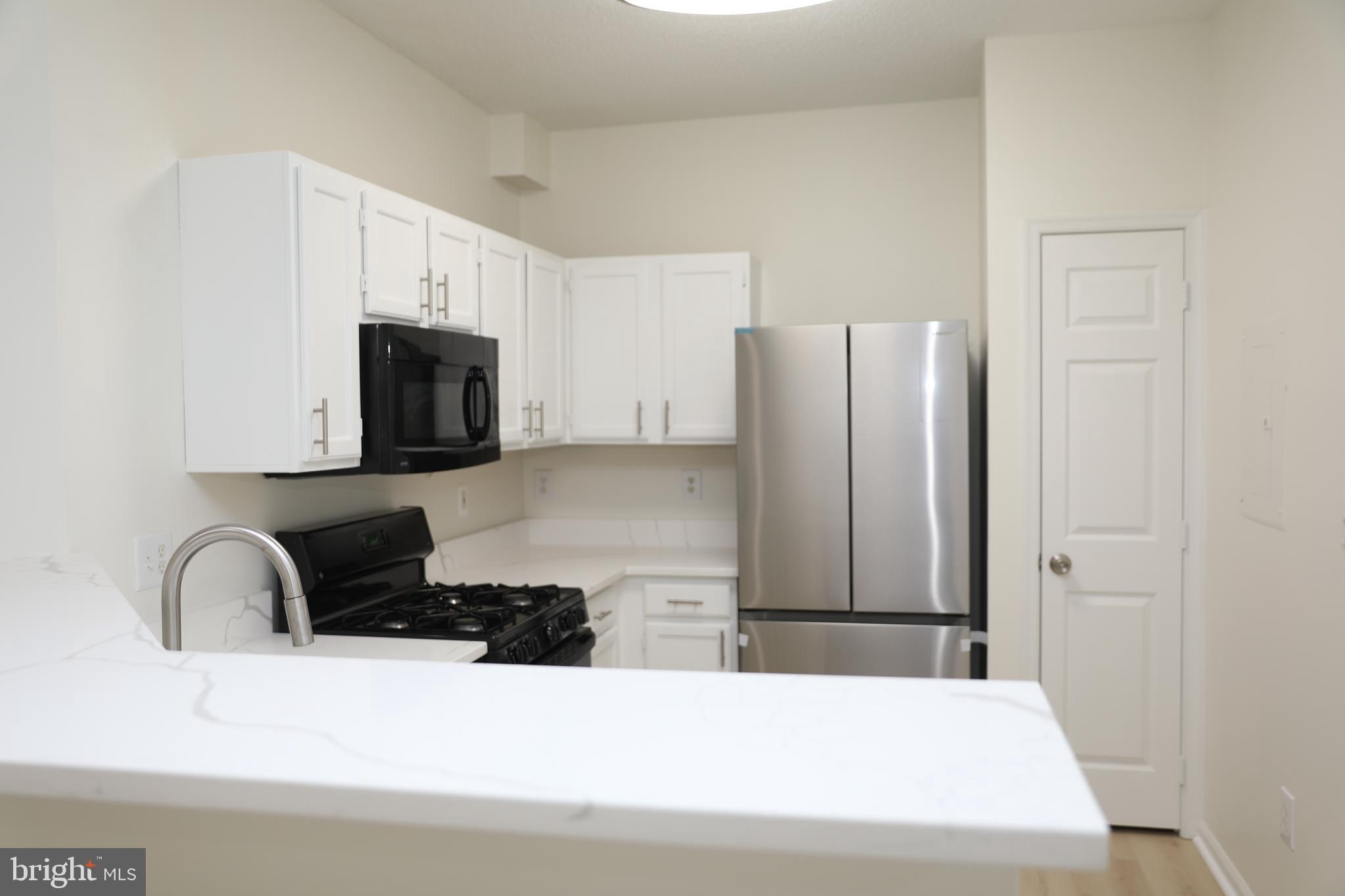 14302 ROSY LANE 33