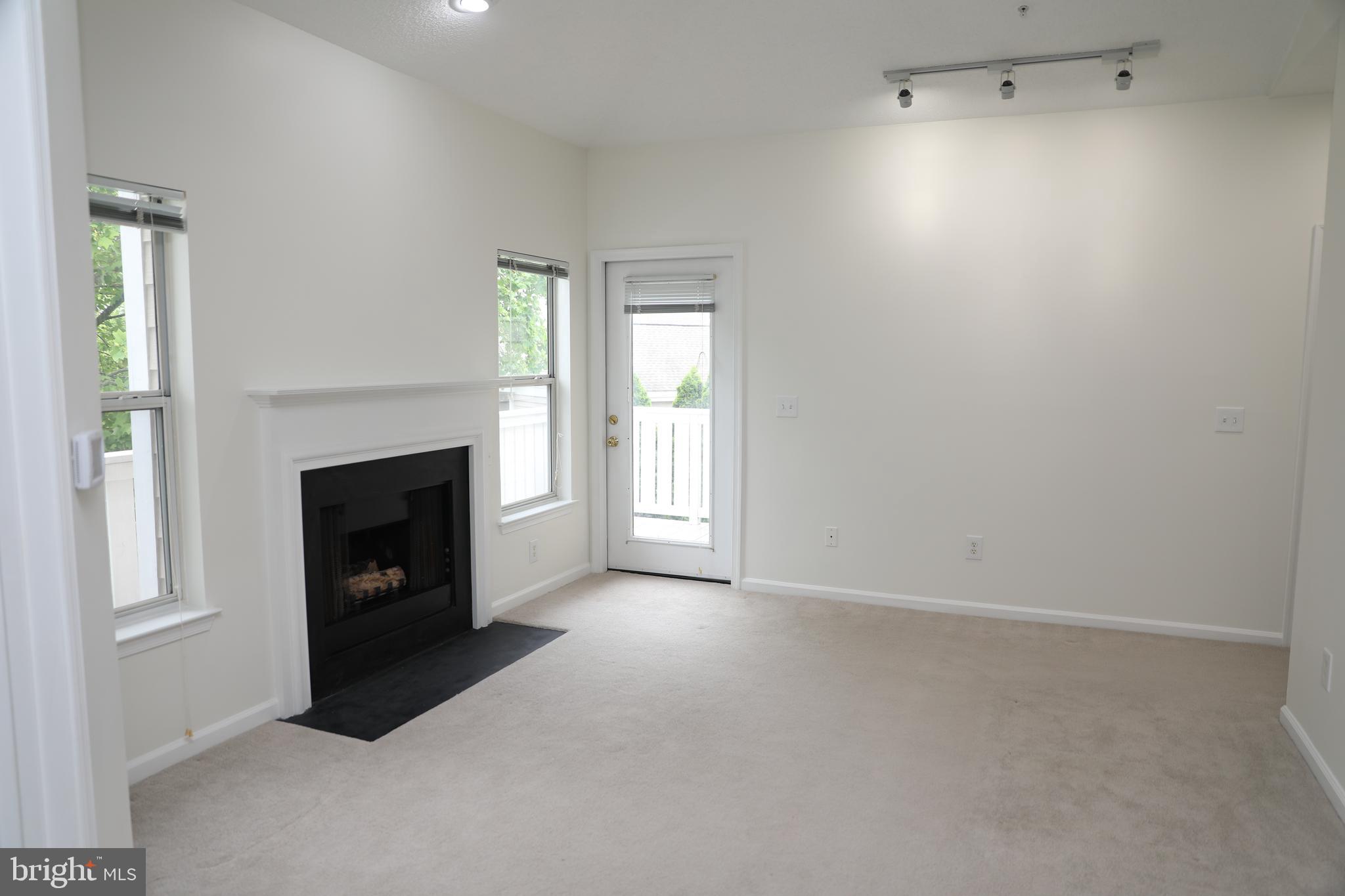 14302 ROSY LANE 33