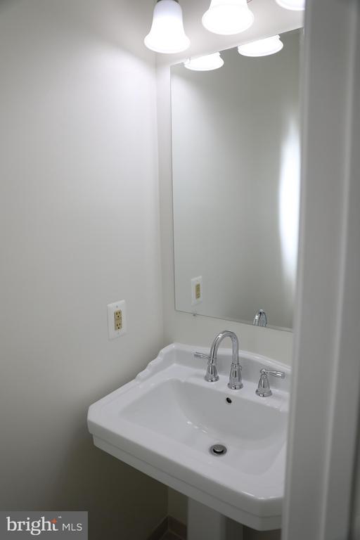 14302 ROSY LANE 33