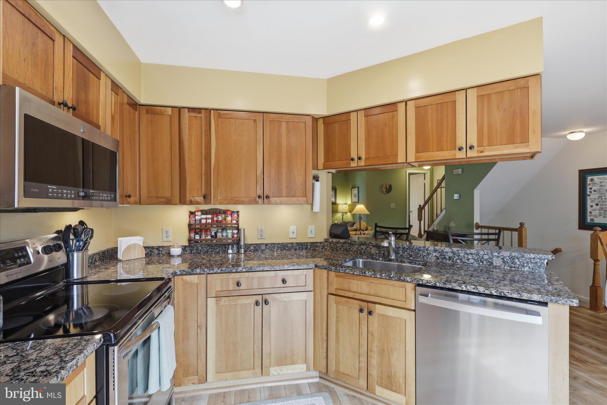 6013 KEBLE DRIVE