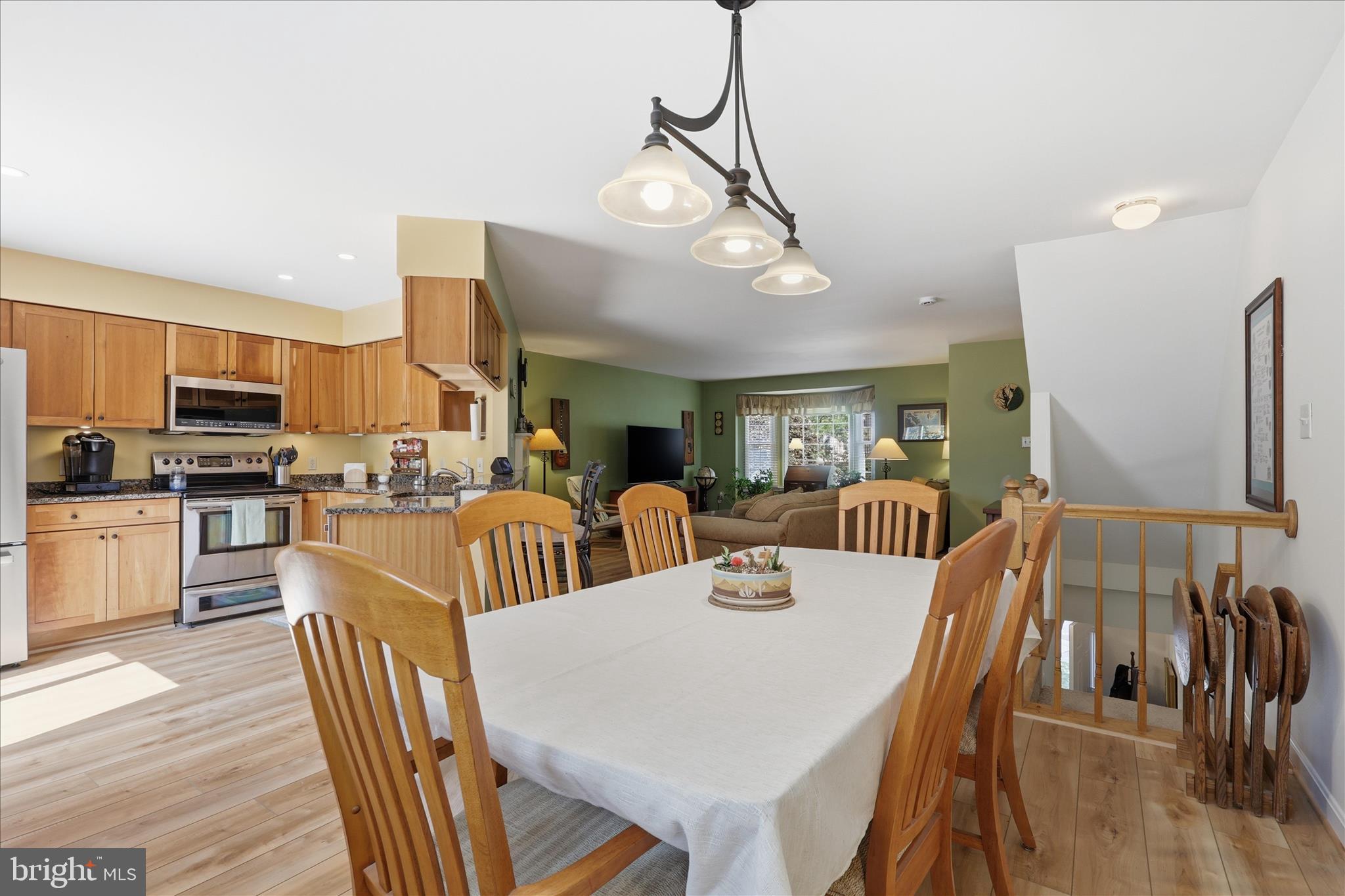 6013 KEBLE DRIVE