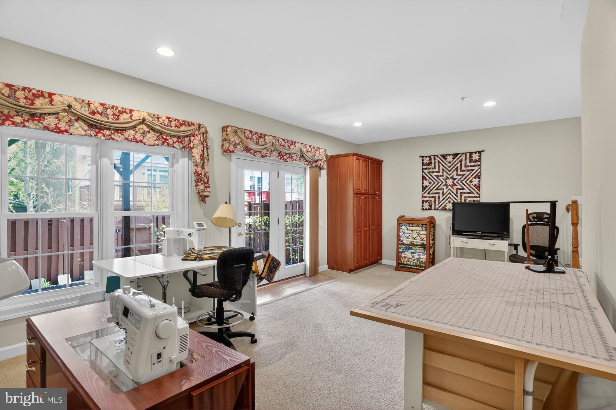 9574 LAGERSFIELD CIRCLE