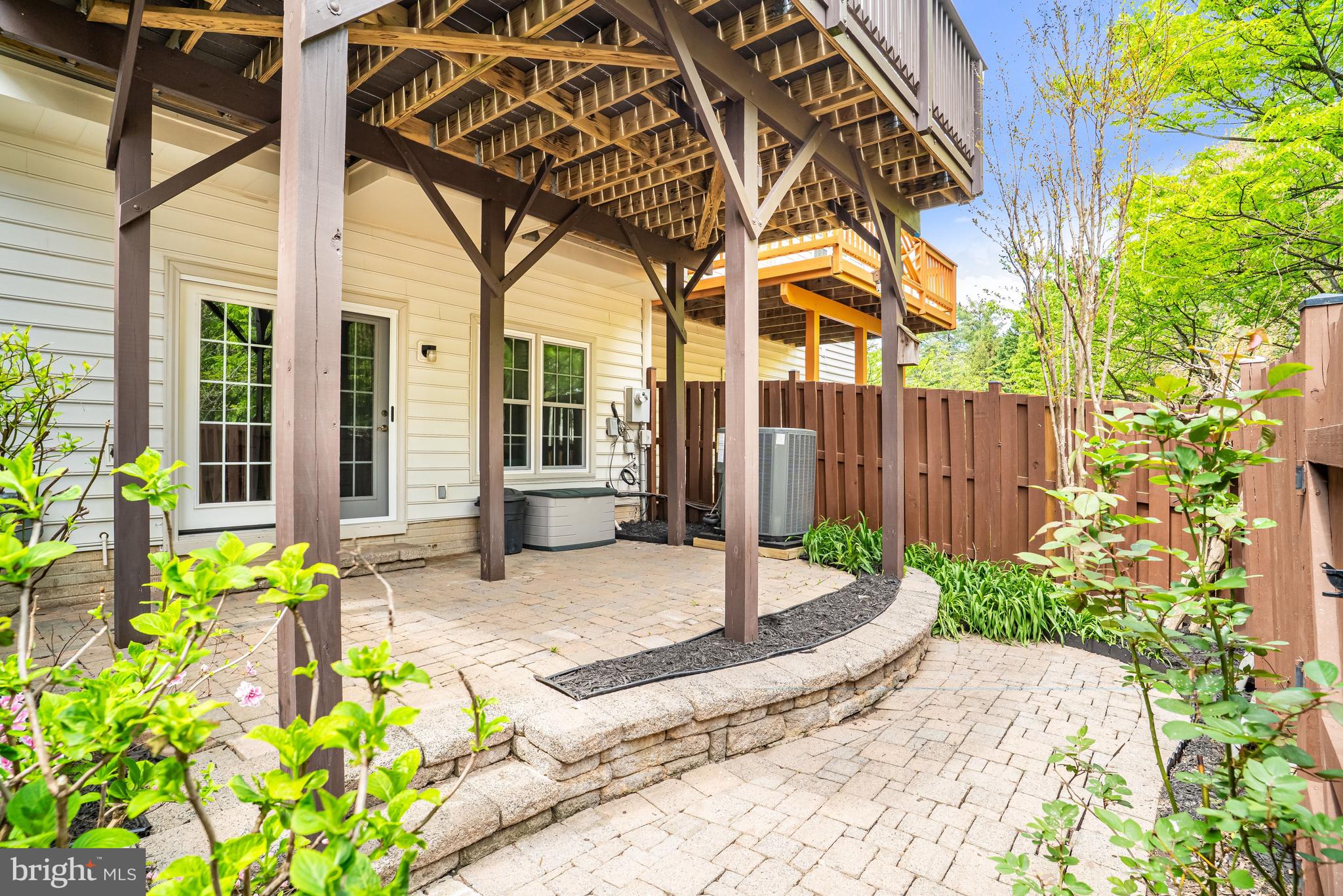 9574 LAGERSFIELD CIRCLE