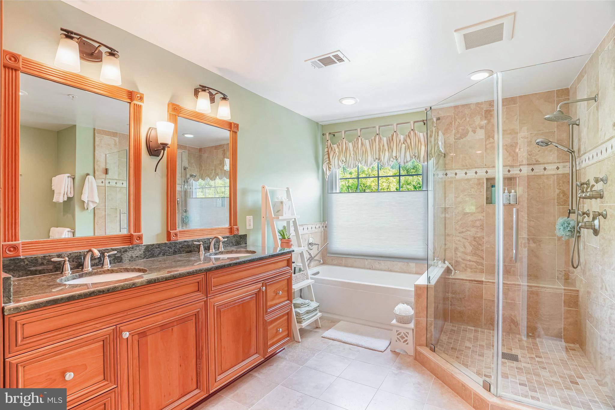 9574 LAGERSFIELD CIRCLE