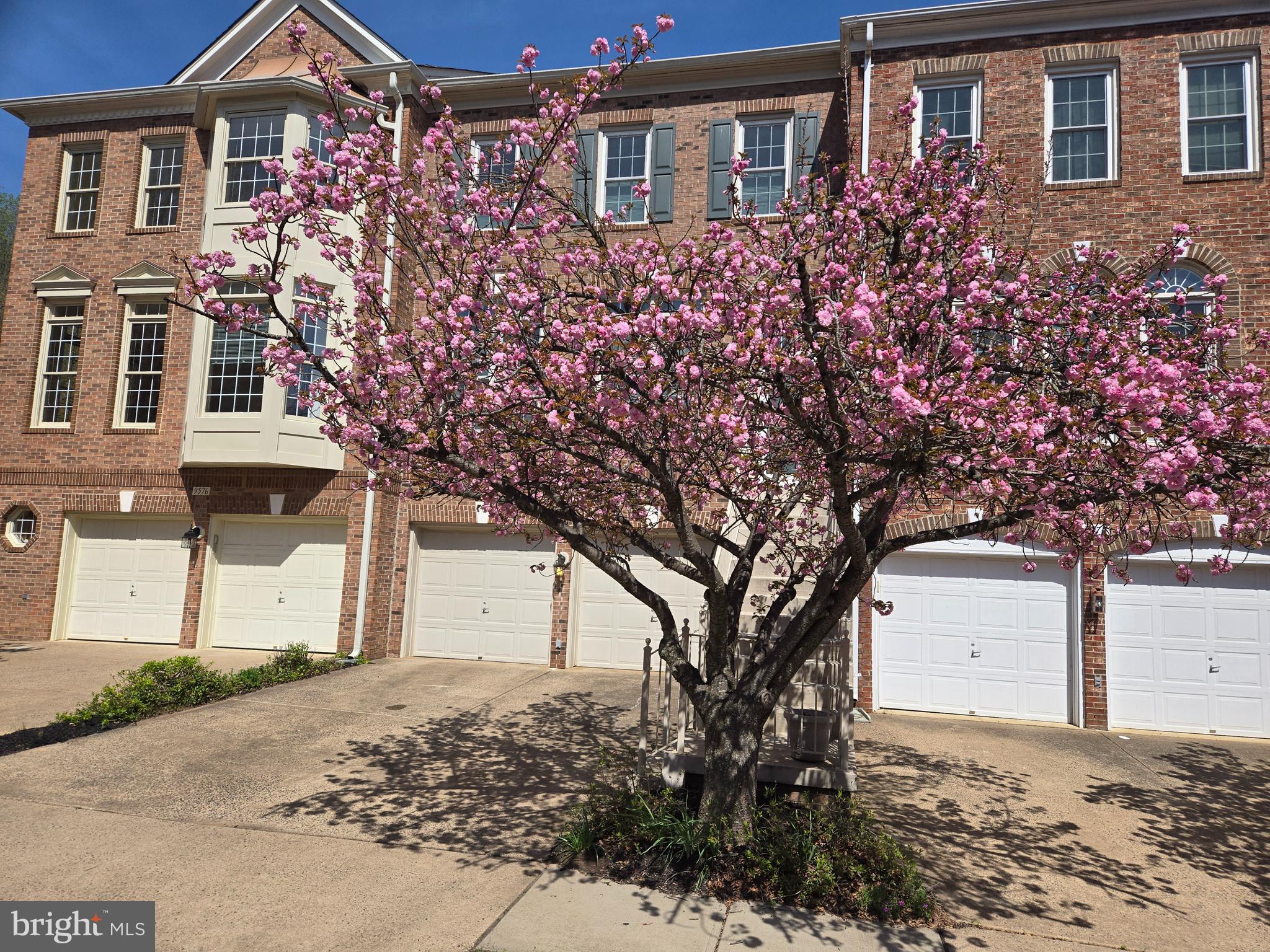 9574 LAGERSFIELD CIRCLE