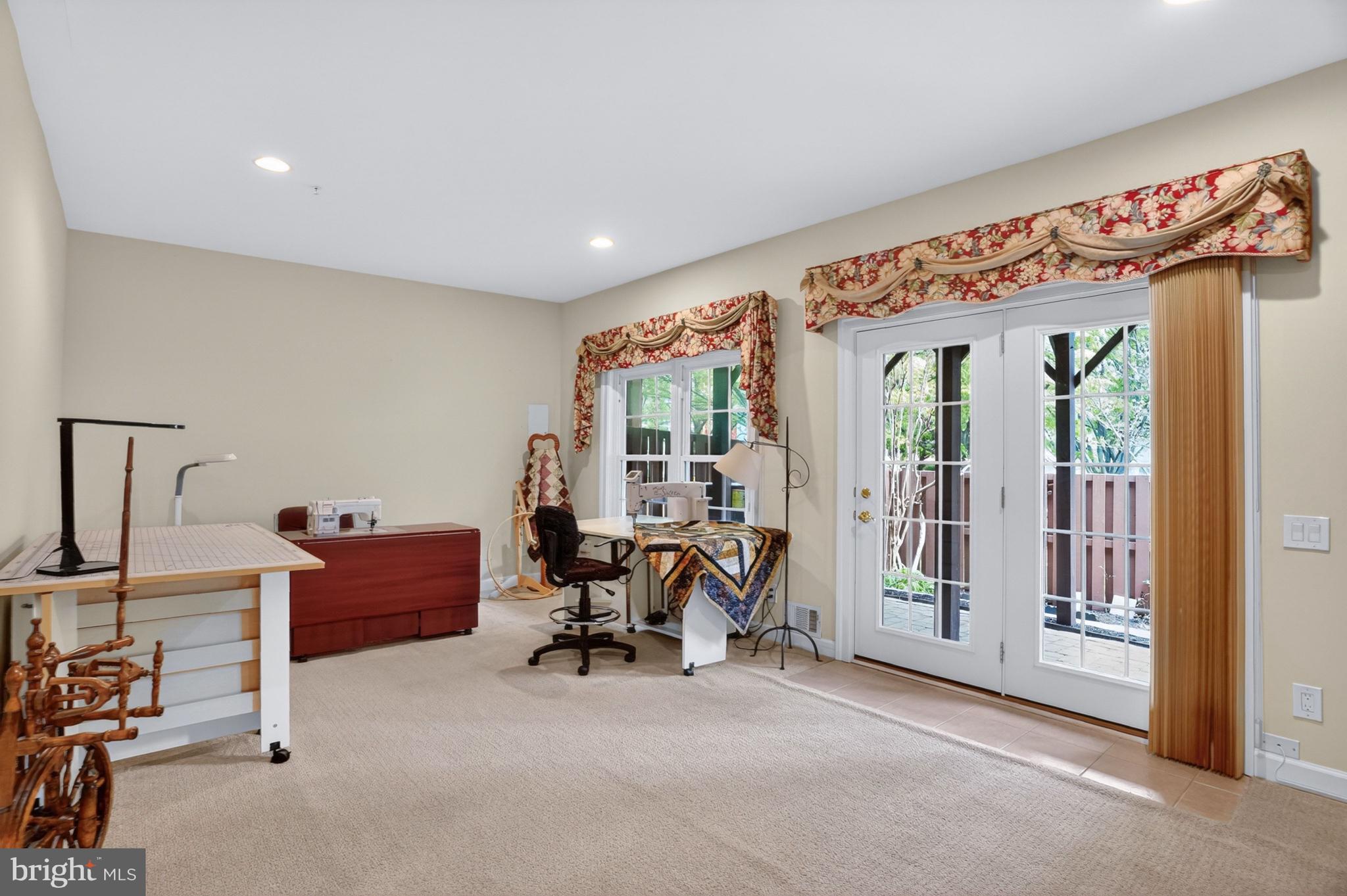9574 LAGERSFIELD CIRCLE