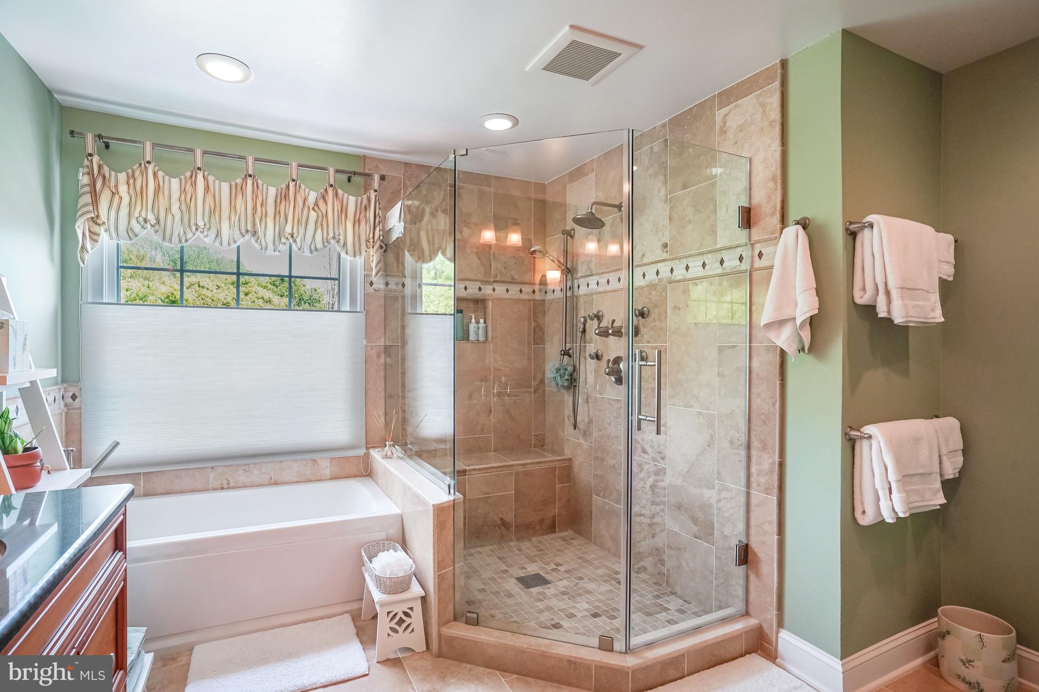 9574 LAGERSFIELD CIRCLE