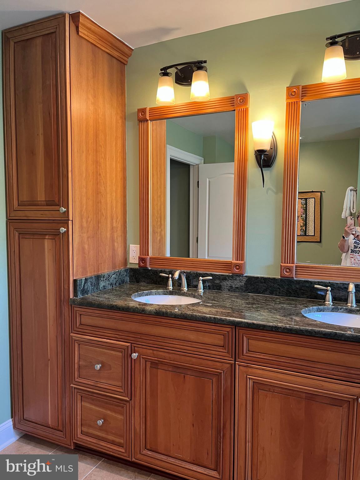 9574 LAGERSFIELD CIRCLE